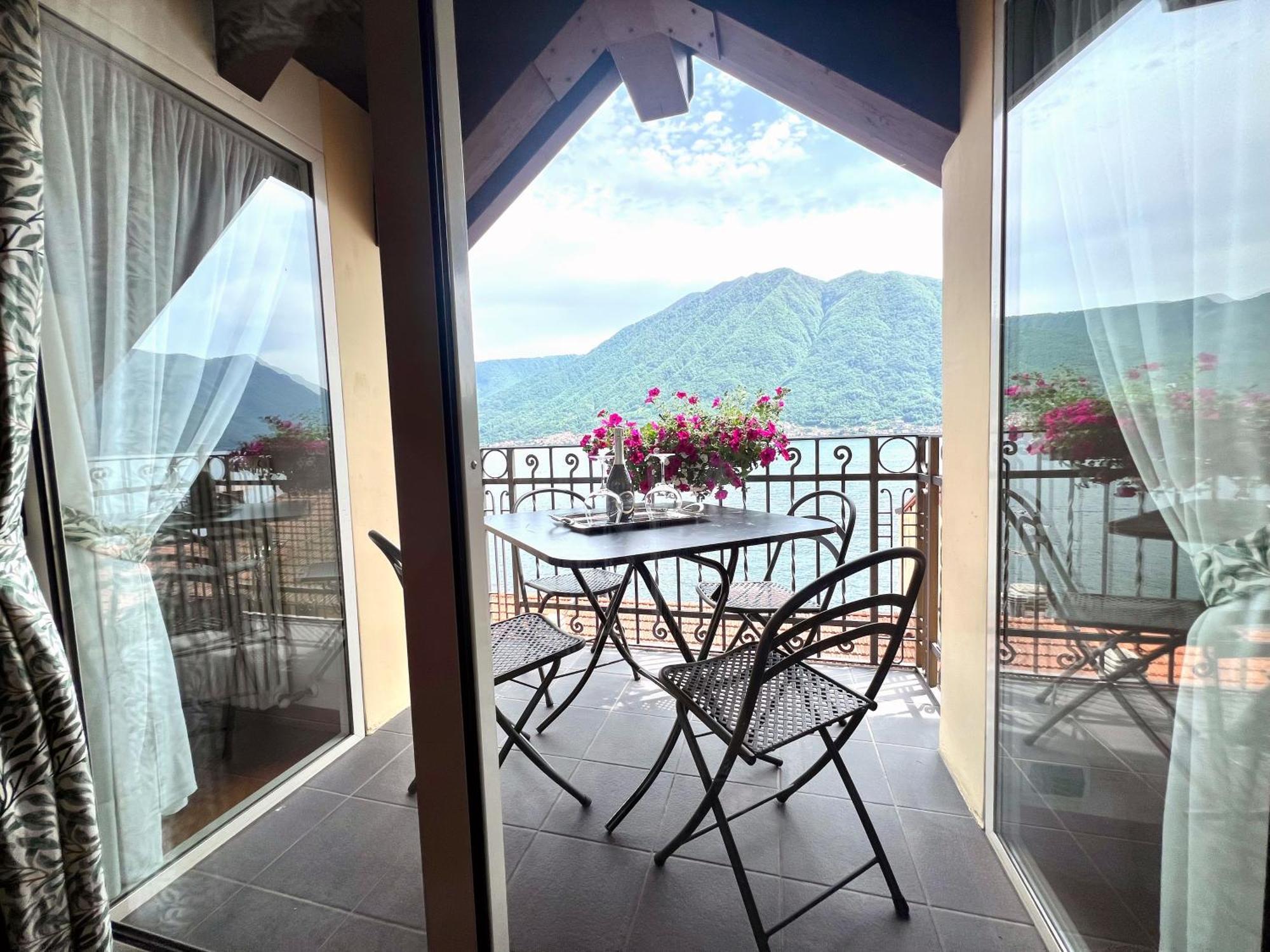 La Loggia Del Lago Colonno 외부 사진